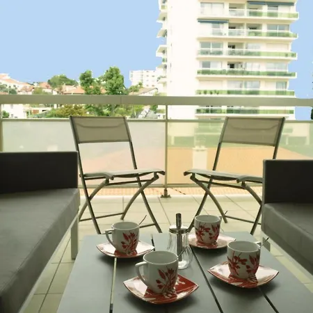 Biarritz, 2 Pieces, 4 Personnes - Fr-1-248-28